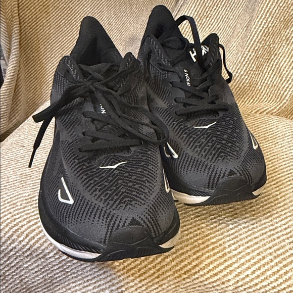 Hoka Men's Black and White Running Shoes - Picture 3 of 8